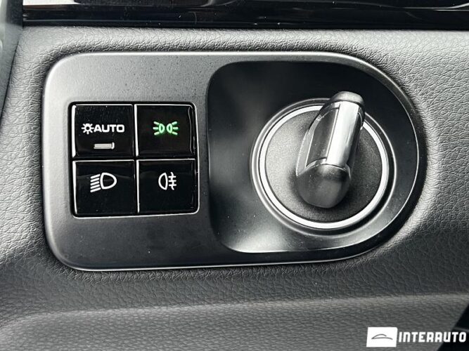 Porsche Cayenne E 46 interauto-car