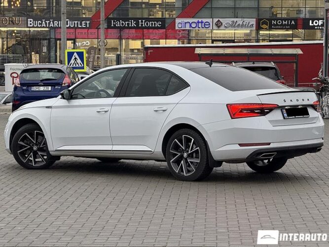 Skoda Superb 39 interauto-car