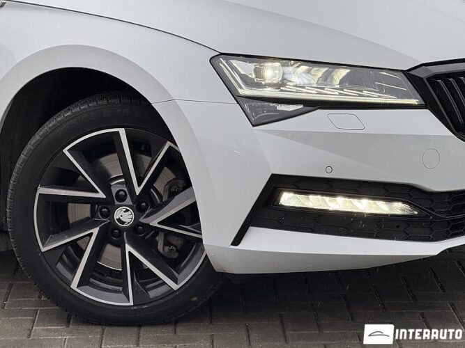 Skoda Superb 37 interauto-car