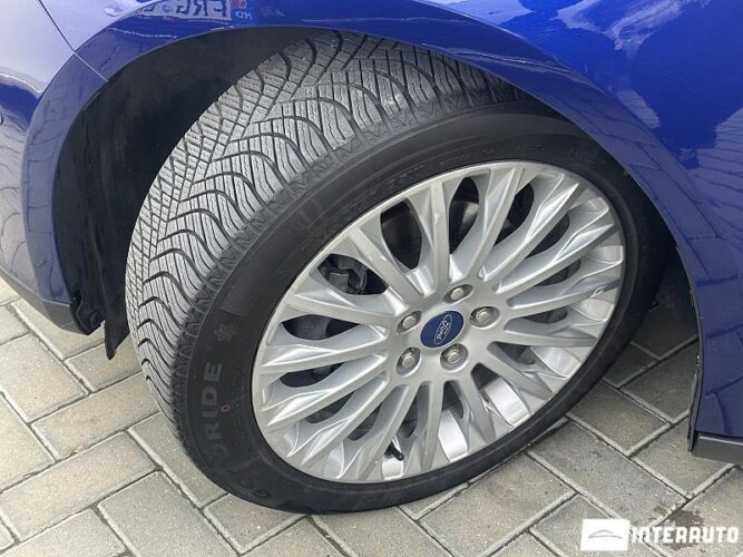 Ford Focus 46 interauto-car