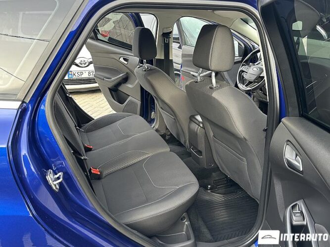 Ford Focus 43 interauto-car