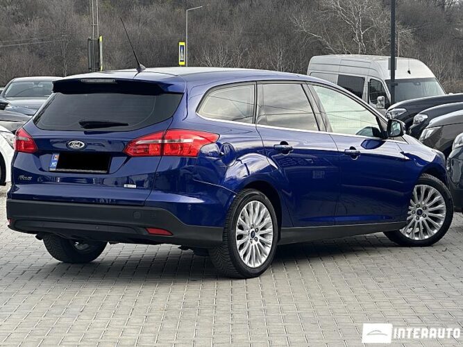 Ford Focus 32 interauto-car