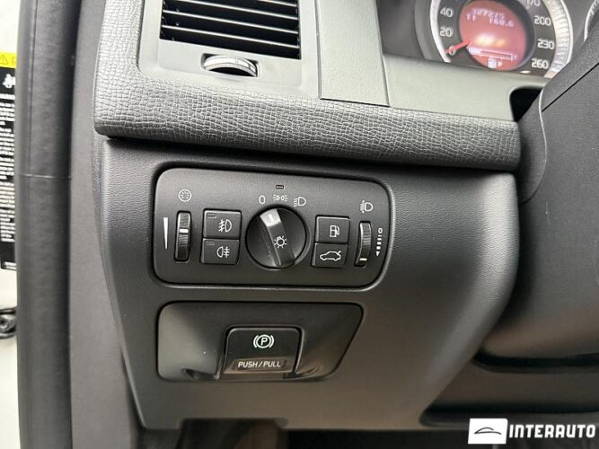 Volvo XC 60 45 interauto-car