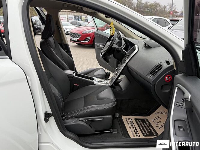 Volvo XC 60 44 interauto-car