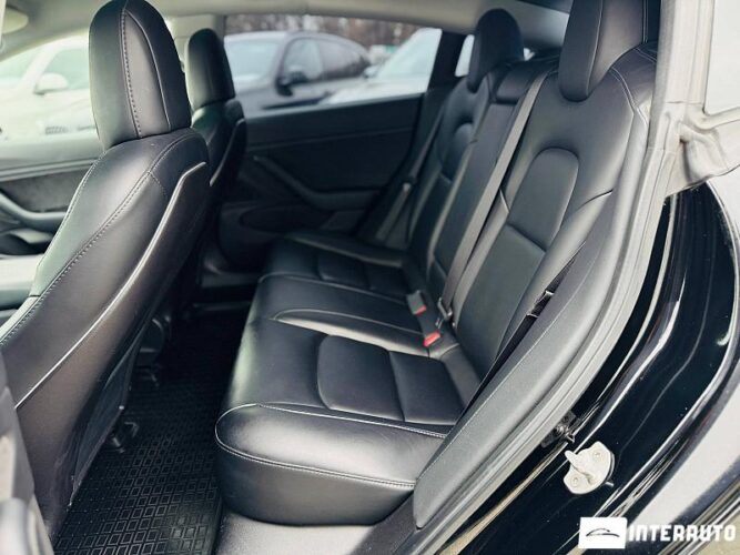 Tesla Model 3 35 interauto-car