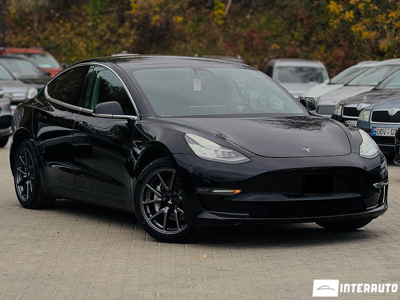 Tesla Model 3 2 interauto oferta masina