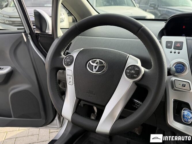 Toyota Prius Plus / V 35 interauto-car