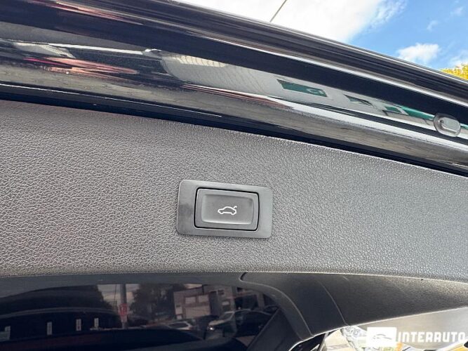 Audi Q5 49 interauto-car