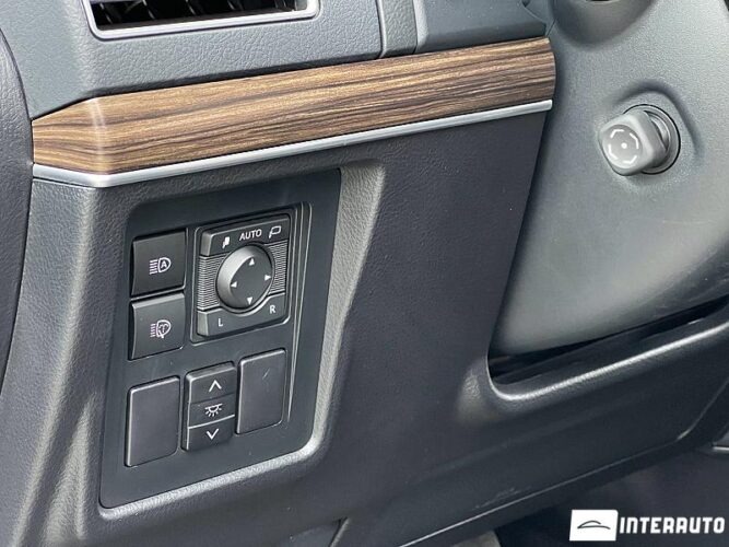Toyota Land Cruiser Prado 53 interauto-car