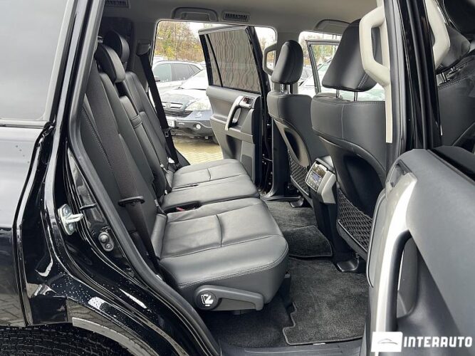 Toyota Land Cruiser Prado 48 interauto-car