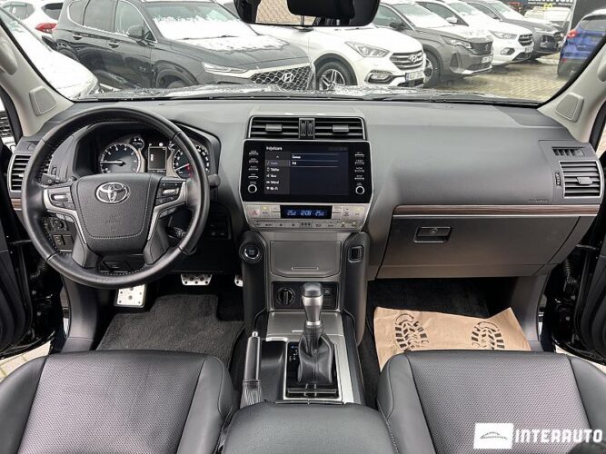 Toyota Land Cruiser Prado 39 interauto-car