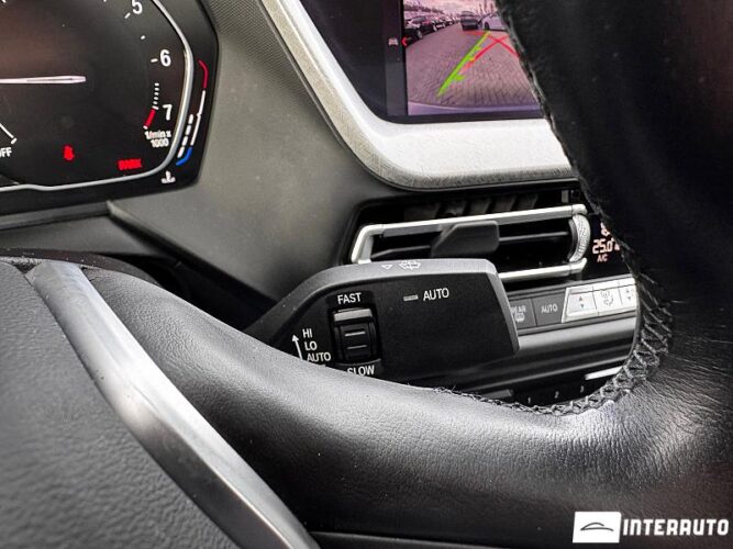 BMW 228i 43 interauto-car