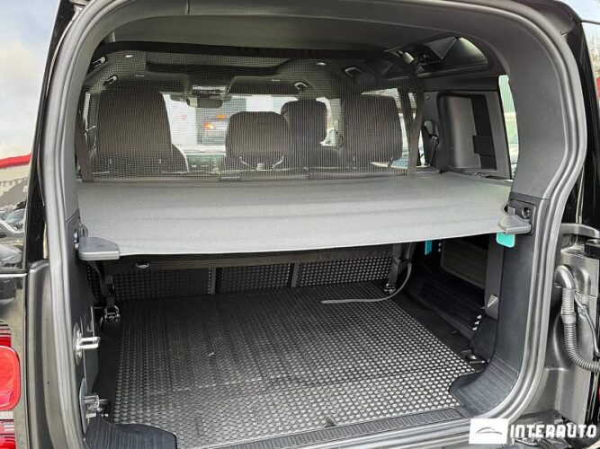 Land Rover Defender 62 interauto-car