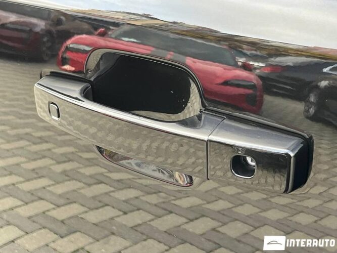 Land Rover Defender 41 interauto-car