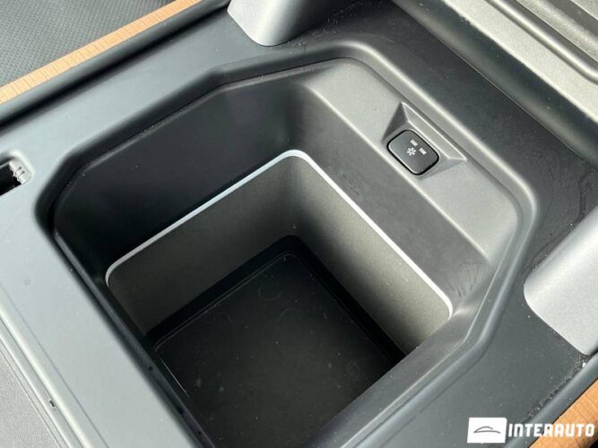 Land Rover Defender 56 interauto-car