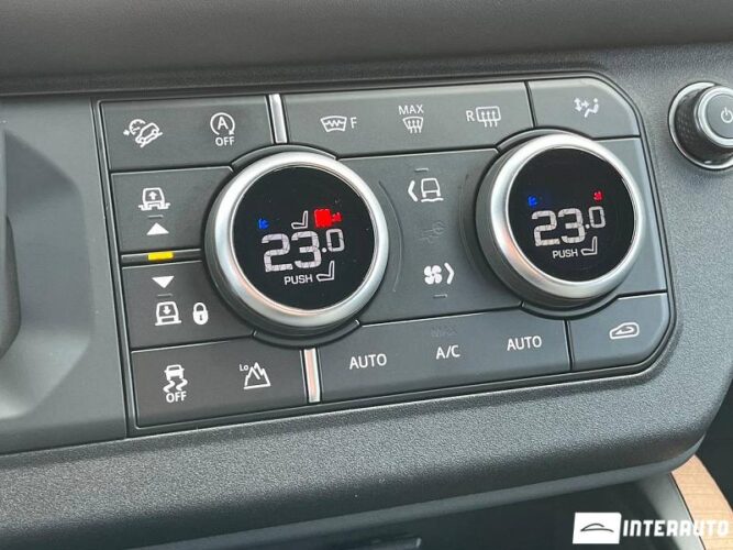 Land Rover Defender 55 interauto-car