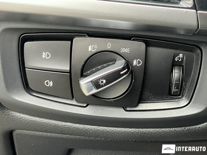 BMW X5 2.5D 39 interauto-car