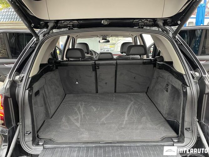 BMW X5 2.5D 48 interauto-car