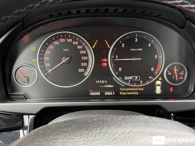 BMW X5 2.5D 41 interauto-car