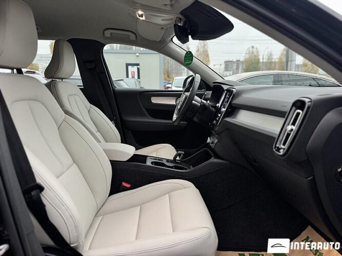 Volvo XC 40 50 interauto-car