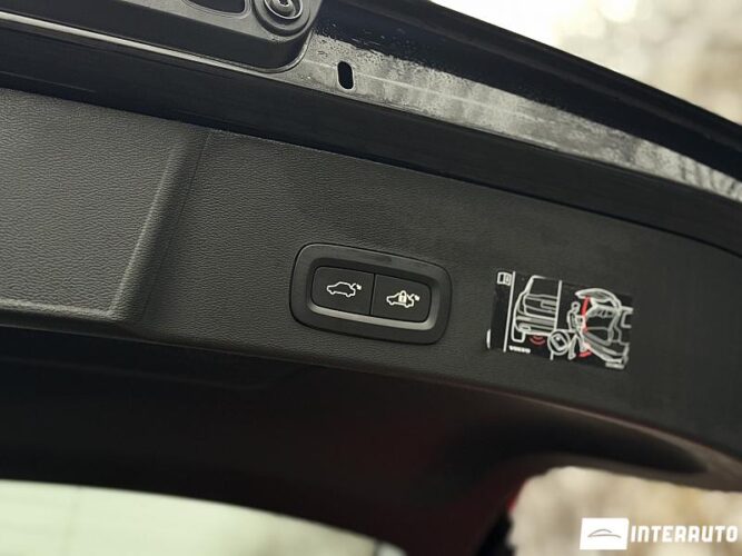 Volvo XC 40 36 interauto-car