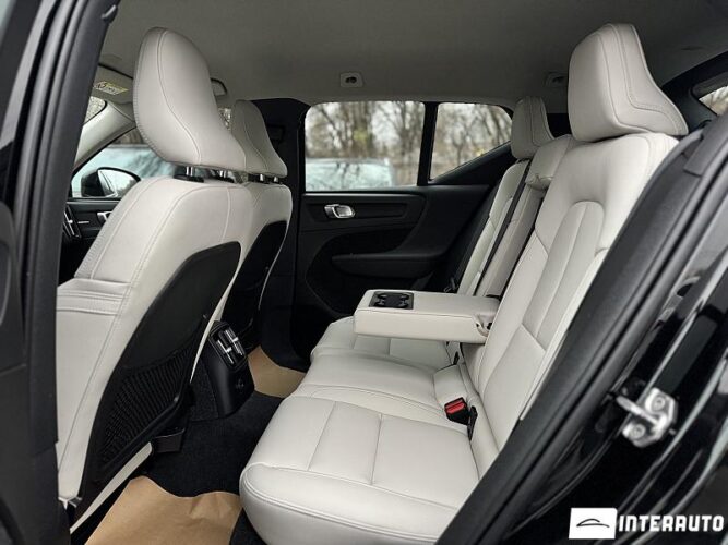 Volvo XC 40 48 interauto-car