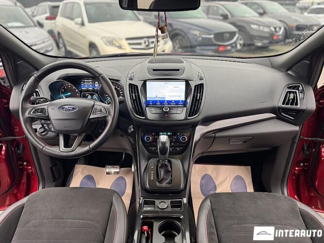 Ford Kuga 39 interauto-car