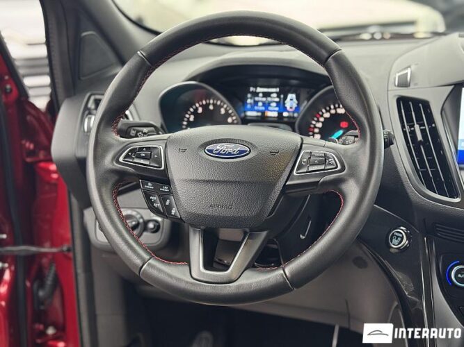 Ford Kuga 40 interauto-car