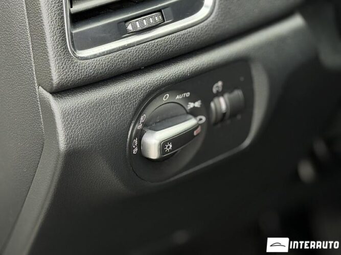 Audi Q3 43 interauto-car