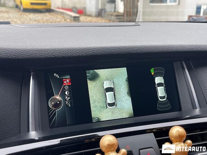 BMW X4 2.0D 46 interauto-car