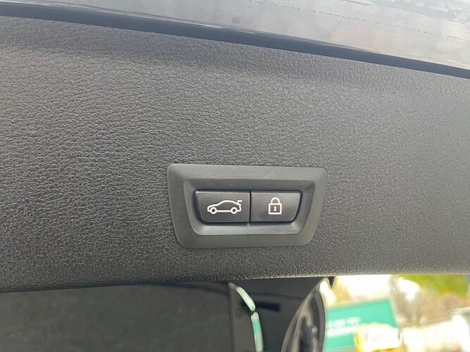 BMW X4 2.0D 39 interauto-car