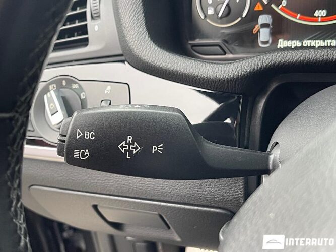 BMW X4 2.0D 42 interauto-car