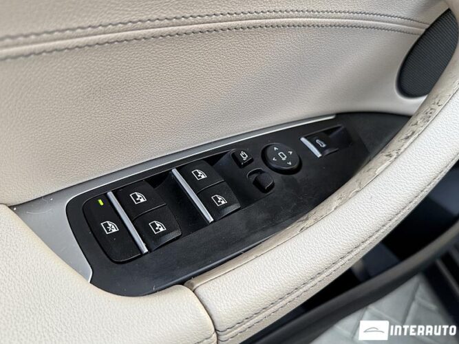 BMW X4 3.0i 58 interauto-car