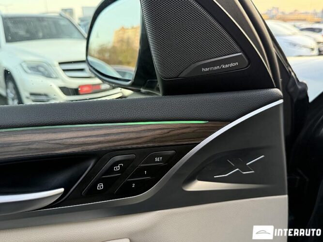 BMW X4 3.0i 59 interauto-car