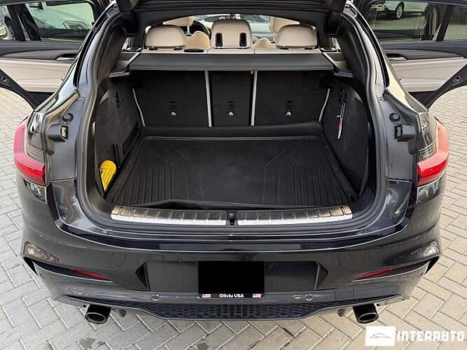 BMW X4 3.0i 64 interauto-car