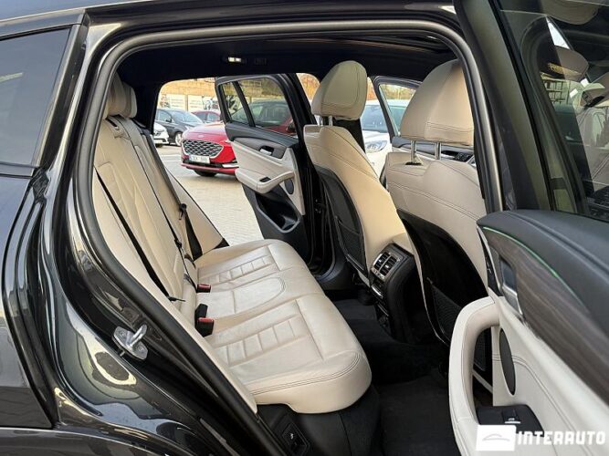 BMW X4 3.0i 52 interauto-car