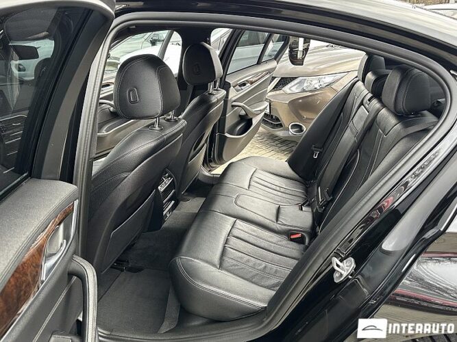 BMW 530e 48 interauto-car