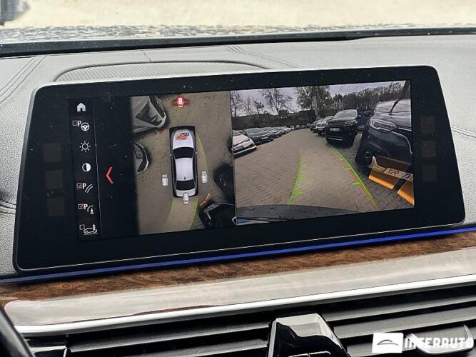 BMW 530e 45 interauto-car