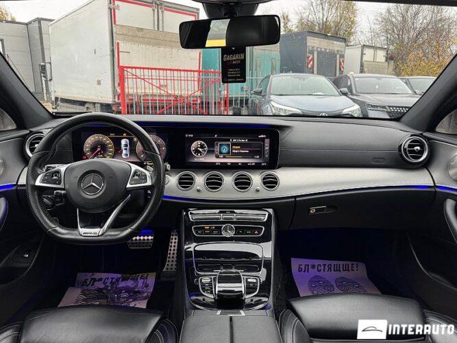Mercedes E 220 36 interauto-car