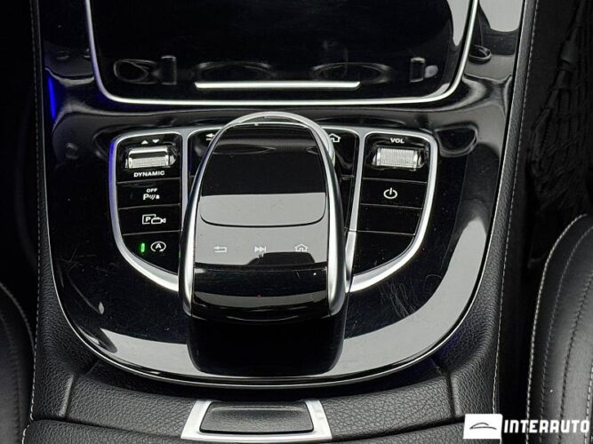 Mercedes E 220 40 interauto-car