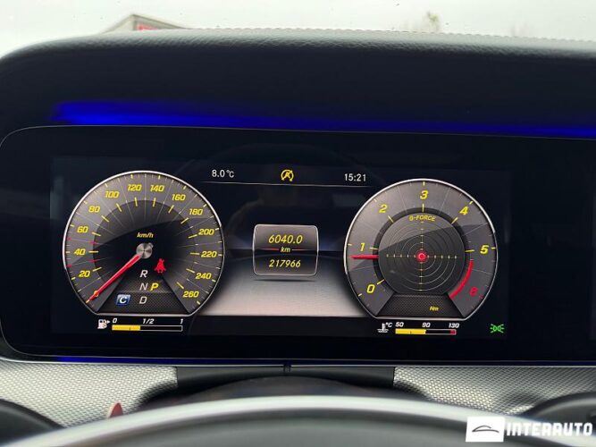 Mercedes E 220 38 interauto-car