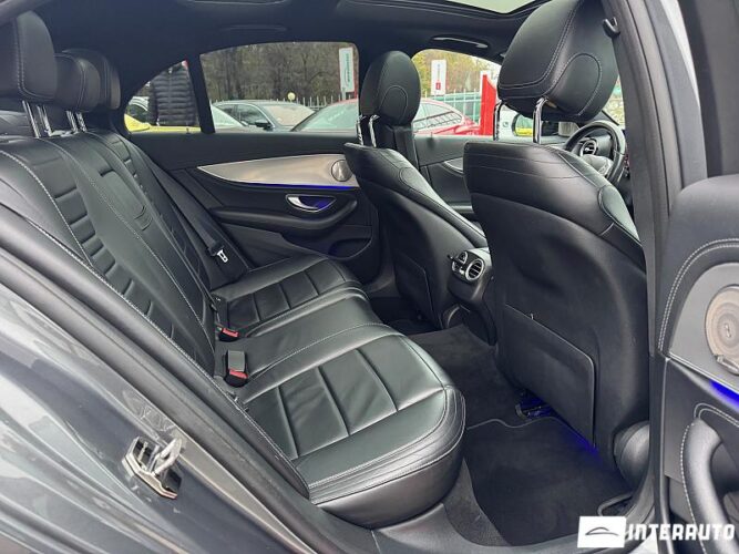 Mercedes E 220 34 interauto-car