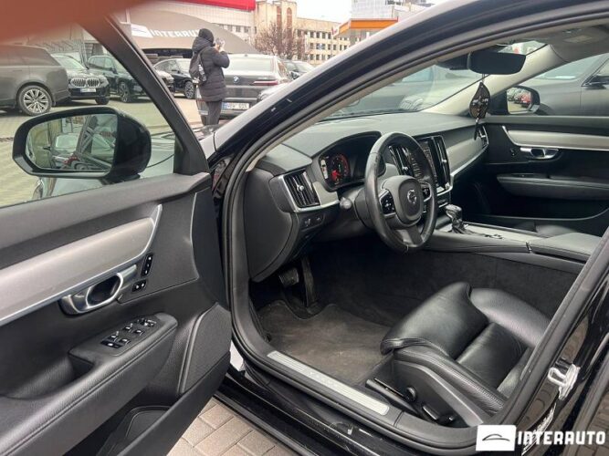 Volvo S 90 30 interauto-car