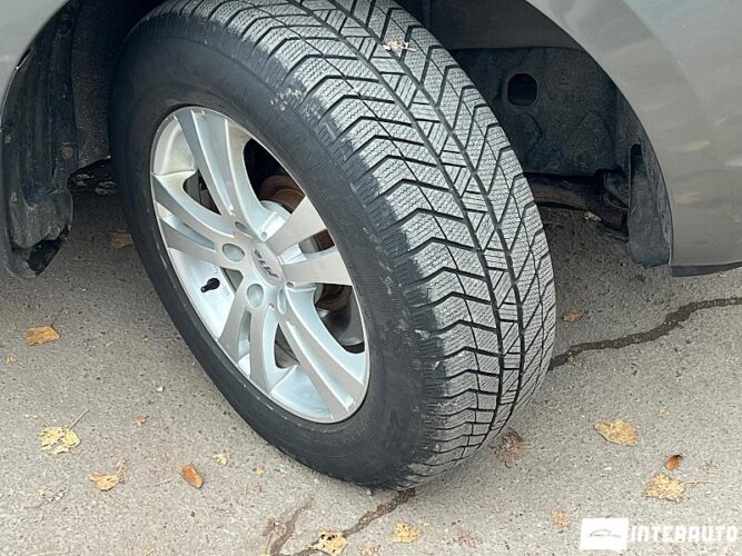 Hyundai Santa Fe 38 interauto-car