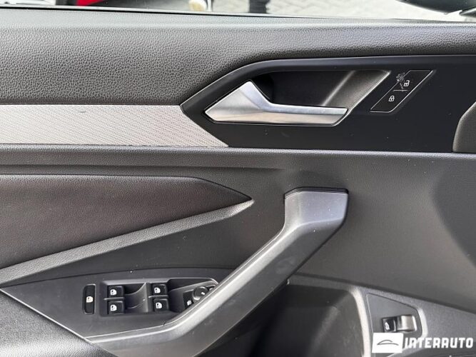 Volkswagen Jetta 38 interauto-car