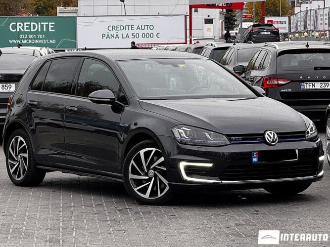 Volkswagen Golf GTE 34 interauto-car