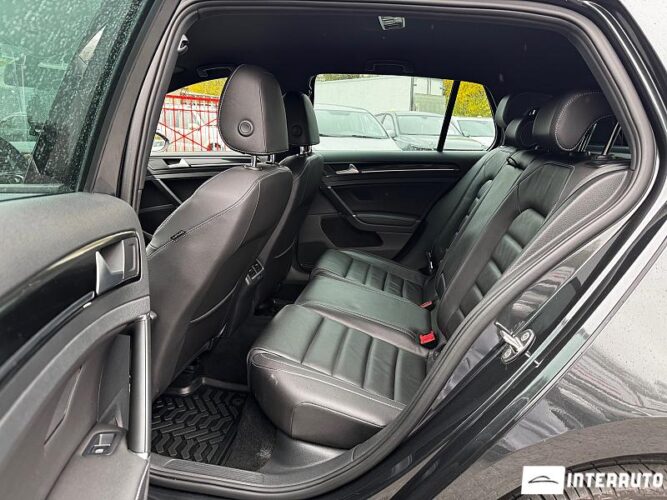 Volkswagen Golf GTE 49 interauto-car