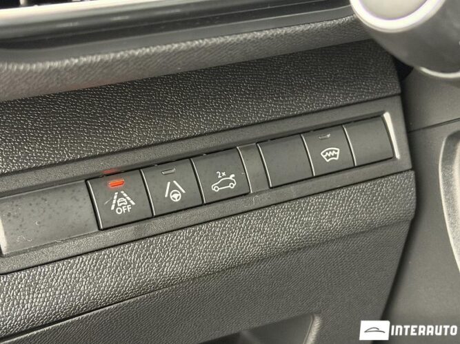 Peugeot 3008 40 interauto-car