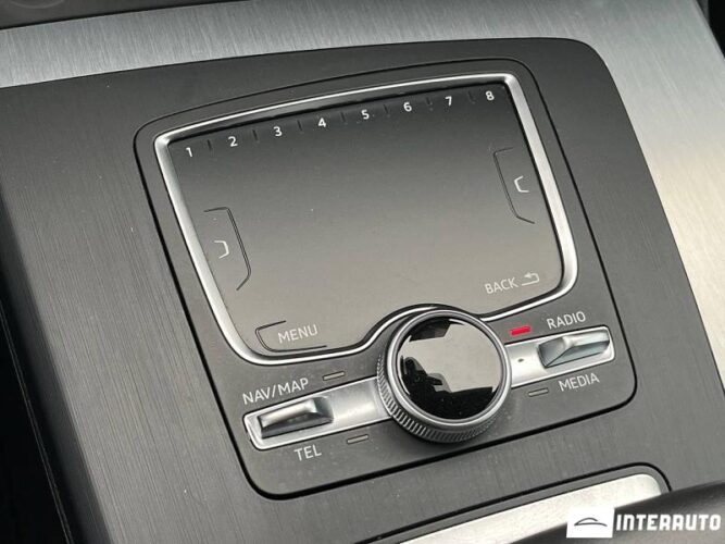 Audi SQ5 51 interauto-car