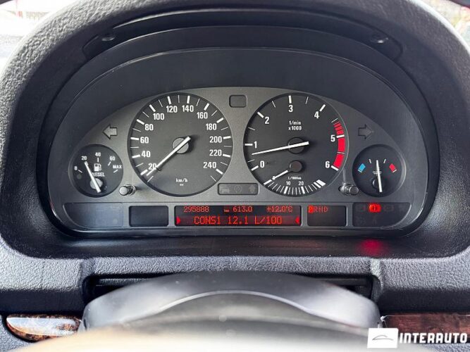 BMW X5 3.0D 40 interauto-car